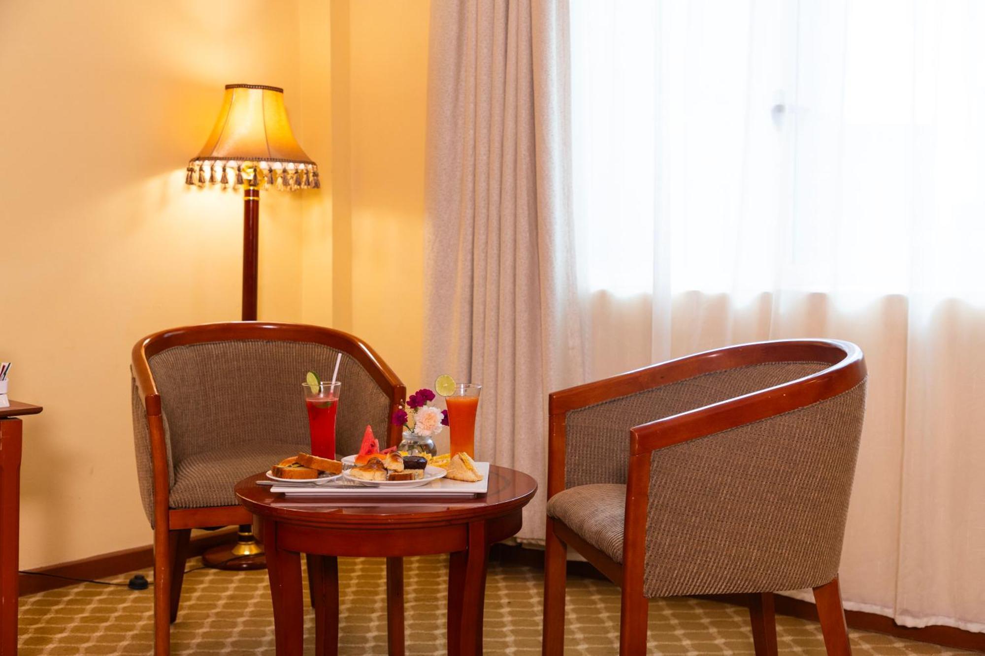 Dreamliner Hotel Addis Ababa Ngoại thất bức ảnh
