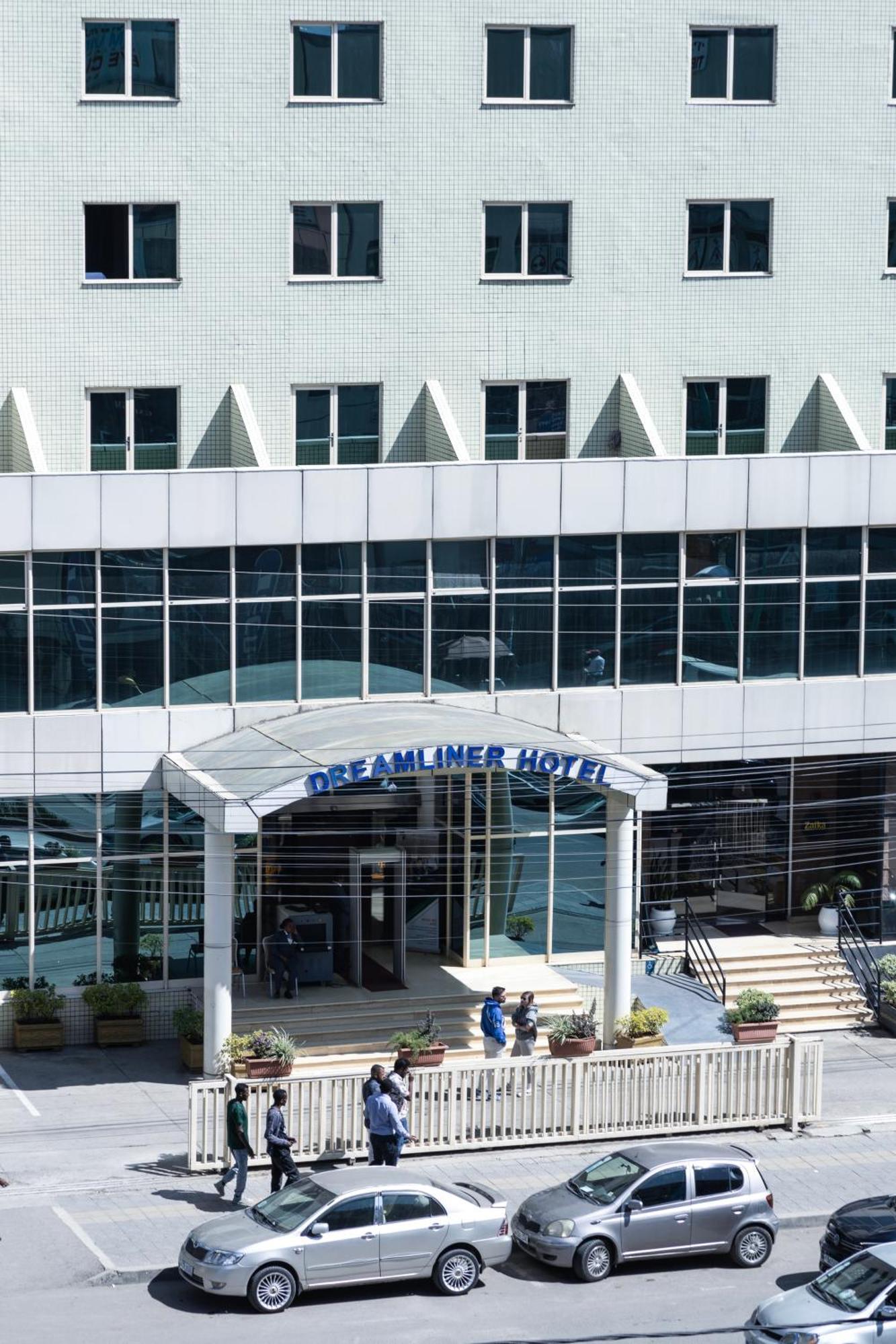 Dreamliner Hotel Addis Ababa Ngoại thất bức ảnh